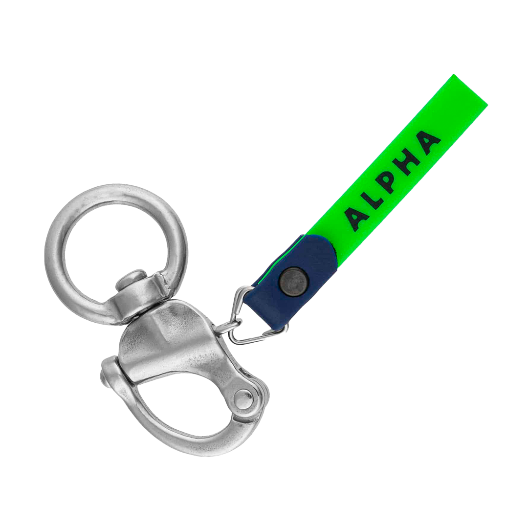 alpha-grooming-_PetStore.DirectExclusiveColor_-panic-snap_-safety